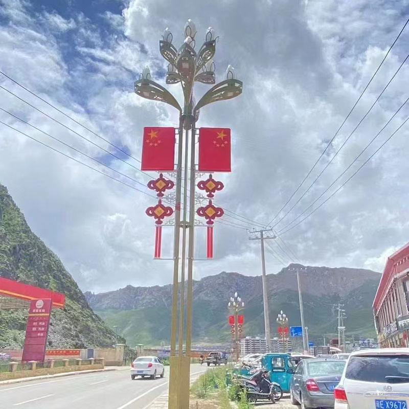 博乐抱箍太阳能路灯生产厂家